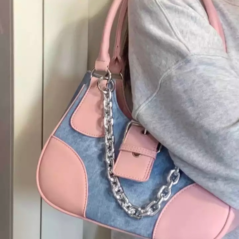 NEW Luxury Ziuya Shoulder purse.